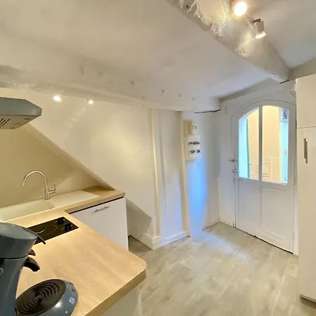 Vieux-nice 2 Pieces Proche