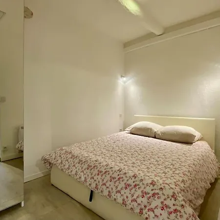 Vieux-nice 2 Pieces Proche