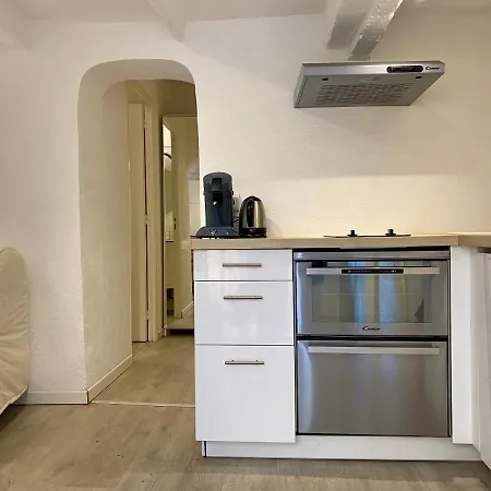 Vieux-nice 2 Pieces Proche *